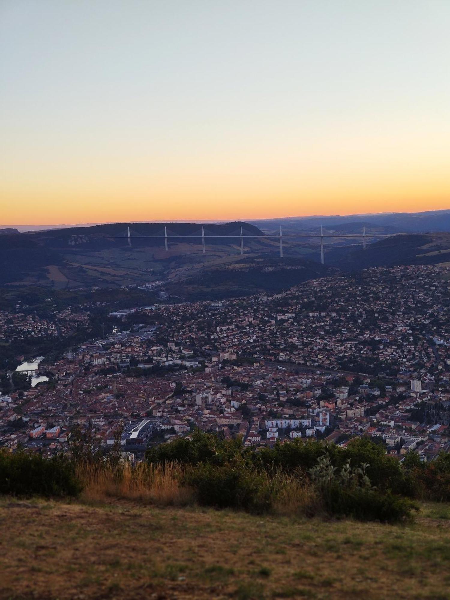 Sous Les Toits De Millau - Appartement Cosy Et Chaleureux Buitenkant foto